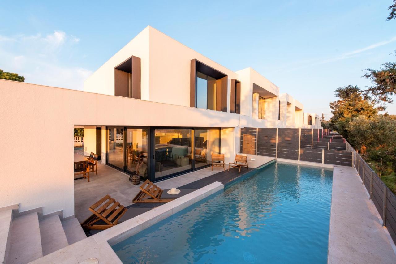Serene Seafront Villas Неа-Ираклия Экстерьер фото